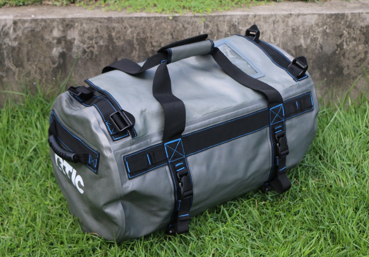 DF33 waterproof camping Duffel bag with Backpack Straps for Gym Travels